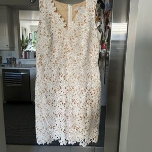 Beautiful cream lace dress/mint condition
